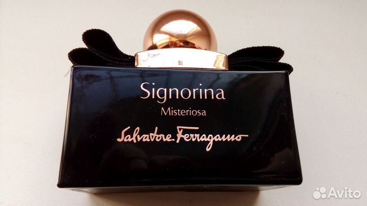 Парфюм в слюде,и открытый