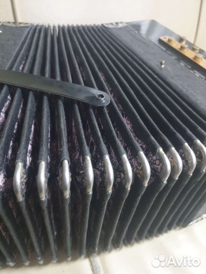 Гармонь старинная