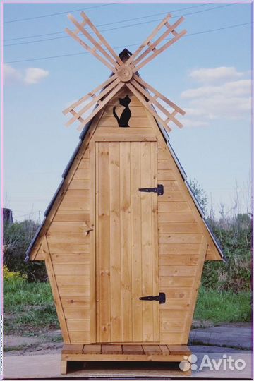 Дачный туалет с дельфином RVY