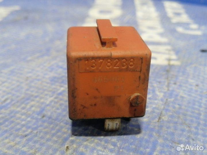 Реле Bmw E36 седан M50B25 1996