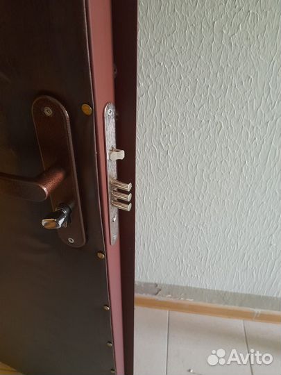 Двери в тамбур на заказ