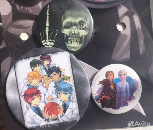 Значки с аниме