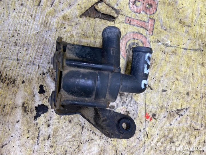 Помпа Bmw 7-Series F01 N63B44 2008