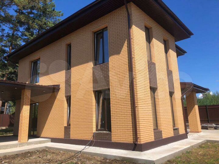 Коттедж 156 м² на участке 6,5 сот.