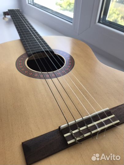 Акустическая гитара Yamaha c40m