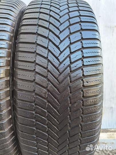 Bridgestone Weather Control A005 235/55 R19 105W