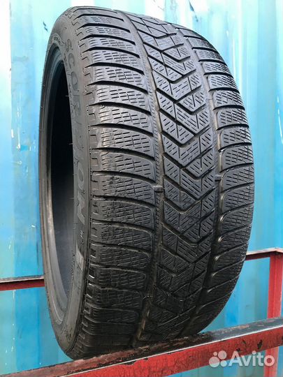 Pirelli Scorpion Winter 255/40 R19