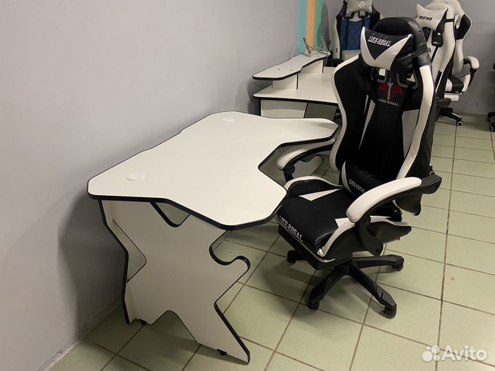 Геймерский стол игровой стол