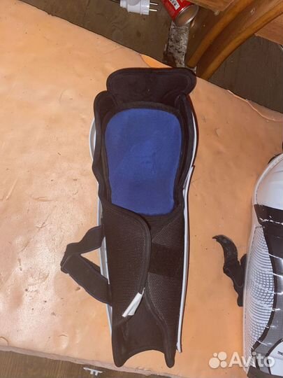 Щитки хоккейные