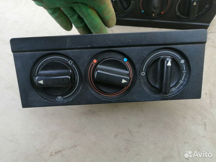 Блок управления отопителем для Audi 80/90 (B3)