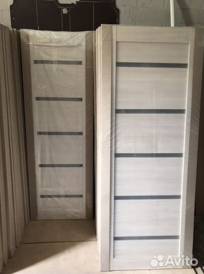Двери межкомнатные с коробкой новые