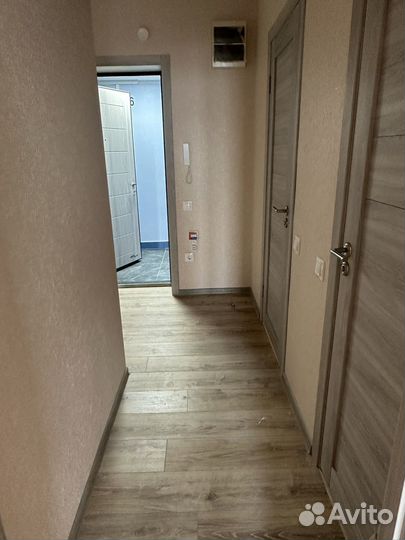 Дверь межконатная