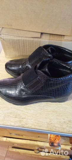 Ботинки женские, весенние