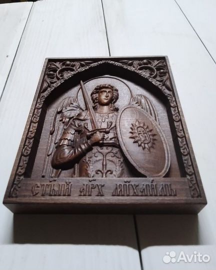 Икона Архангел Михаил деревянная резная,резьба