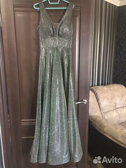 Вечернее платье