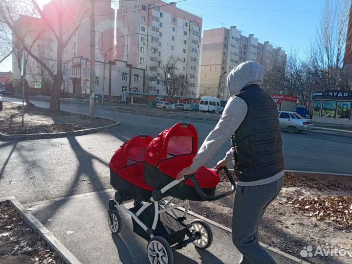 Прогулочная коляска для двойни