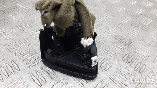 Кнопка аварийки renault koleos (2NI08I501)