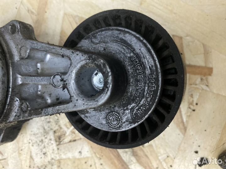 Ролик натяжной bmw e90