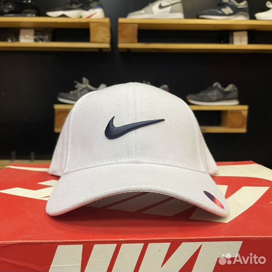 Кепки и бейсболки в наличии