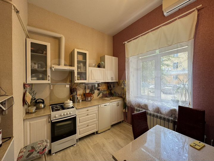 4-к. квартира, 97,7 м², 2/4 эт.