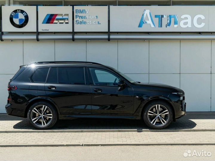 BMW X7 3.0 AT, 2022