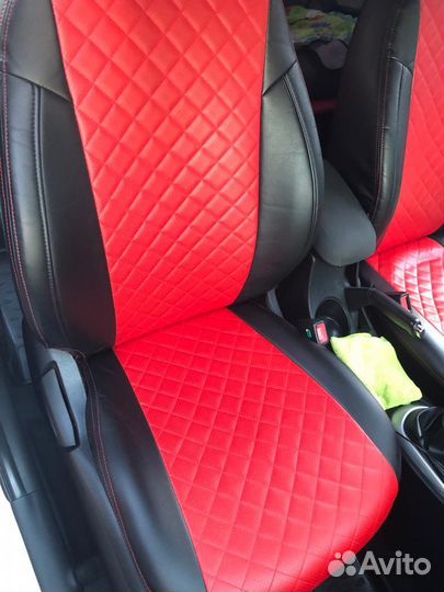 Чехлы из экокожи solaris