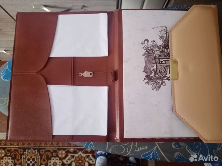 Кожанная папка для документов А4. Новая