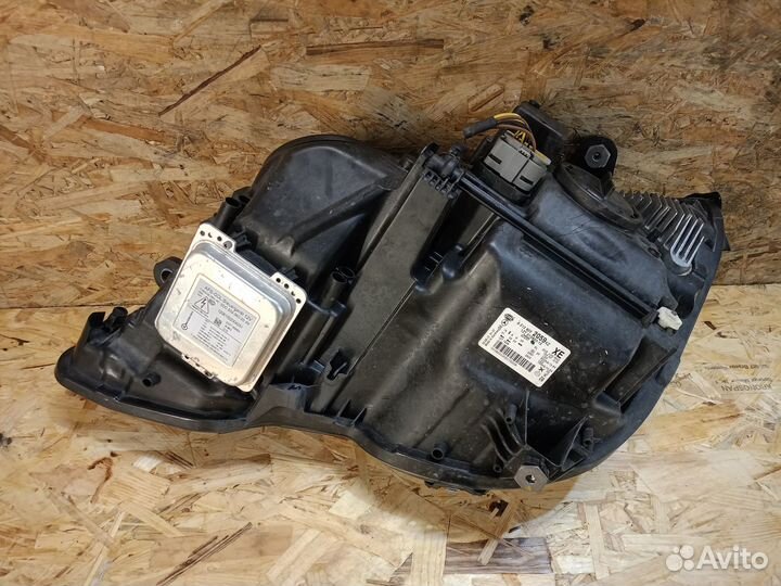 Фара ксенон правая Mercedes E W212