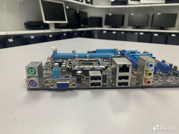 Материнская плата s1155 Asus H61