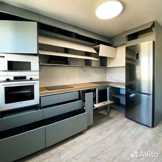 Кухонный гарнитур в эмали