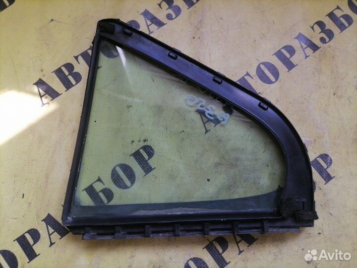 Стекло двери задней правой (форточка) Lexus Es350