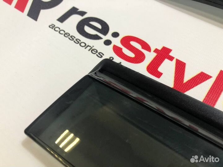 Ветровики Nissan Tiida (хэтчбек) Kanglong