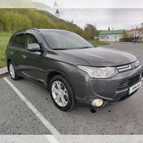 Mitsubishi Outlander 2.4 CVT, 2013, 168 000 км, с пробегом, цена 1 715 000 руб.