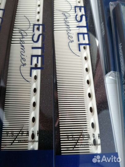 Парикмахерский инструмент. Расчески park