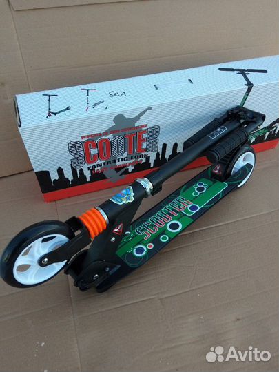 Самокат Anne Lawson с амортизацией