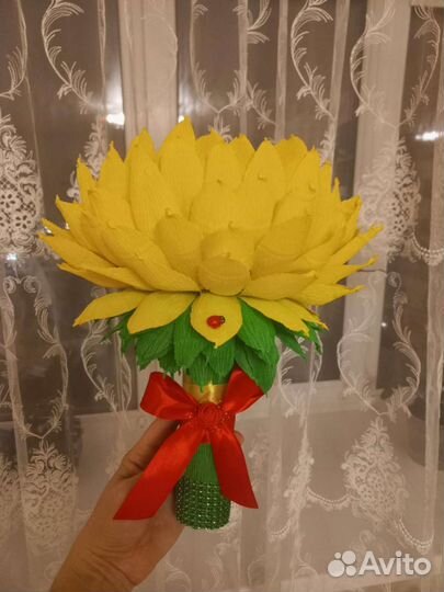 Шикарный подсолнух с Ферреро Роше