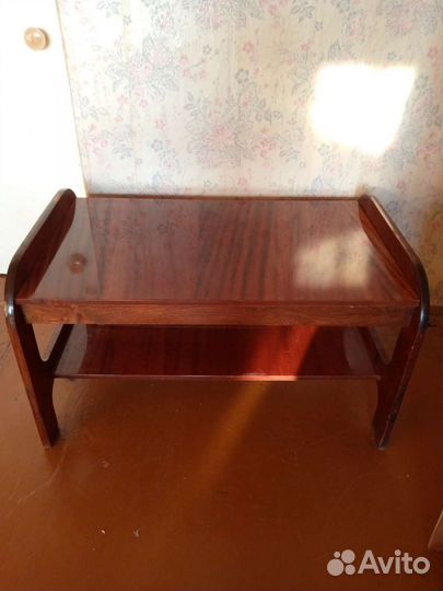 Столик журнальный