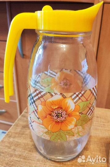 Чайный перламутровый сервиз. Кувшин. Стекло