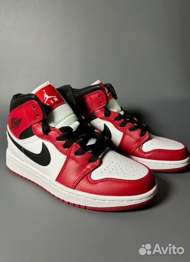 Кроссовки Air Jordan 1 Retro High OG Chicago Люкс
