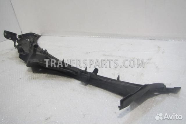 Водосток лобового стекла (жабо)