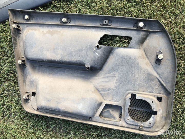 Дверные карты ваз 2110