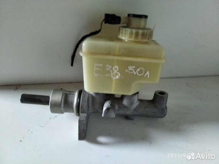 Главный тормозной цилиндр Bmw 5/7 E39/E38(3.0)