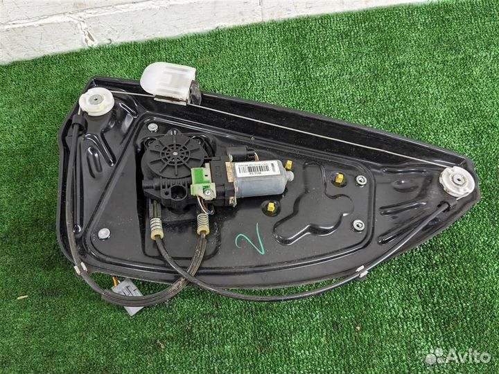 Стеклоподъемник задний правый Land Rover Freeland