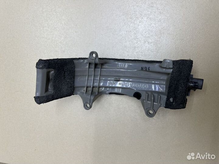 Повторитель в зеркало Toyota Land Cruiser 200