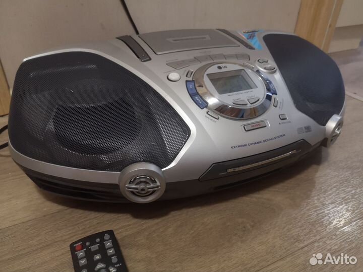 Бумбокс LG lm375x