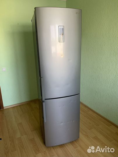 Холодильник LG
