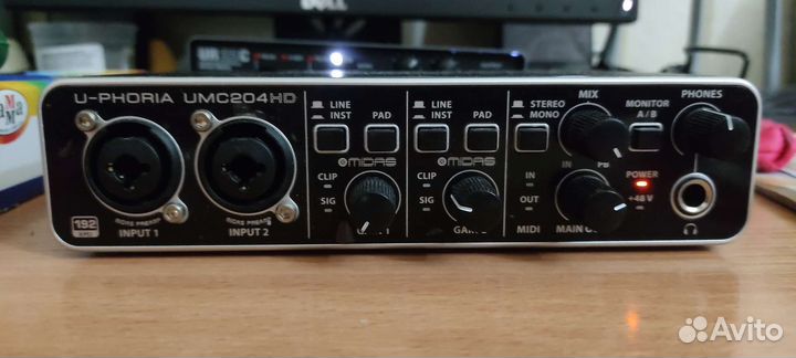 Behringer umc204hd