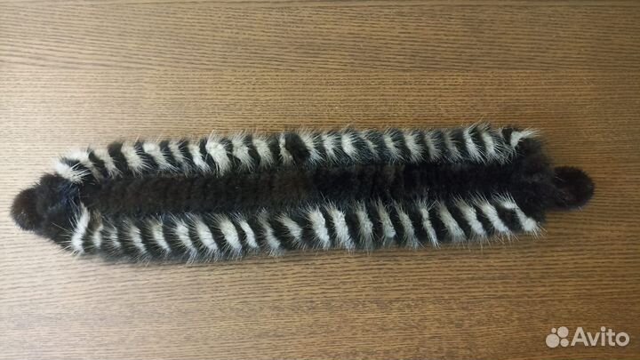 Головной убор из вязаного меха норки