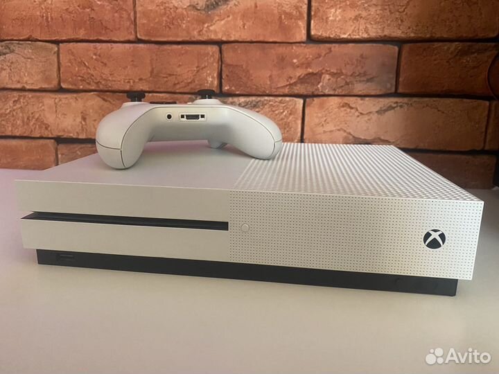 Xbox One s