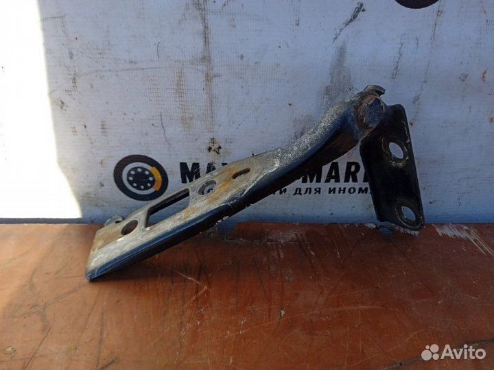 Петля капота Ford Fusion 1.4 2007 лев. (б/у)